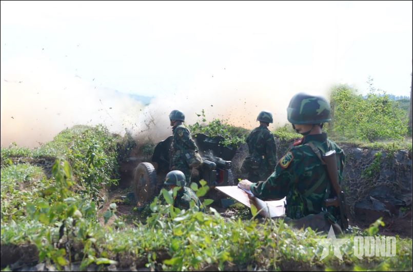 Huấn luyện giỏi mừng ngày hội non sông